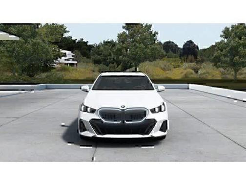Mineral White Metallic 2026 BMW 530 xDrive
