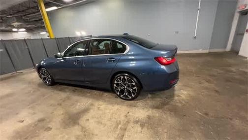 2025 BMW 330 i xDrive