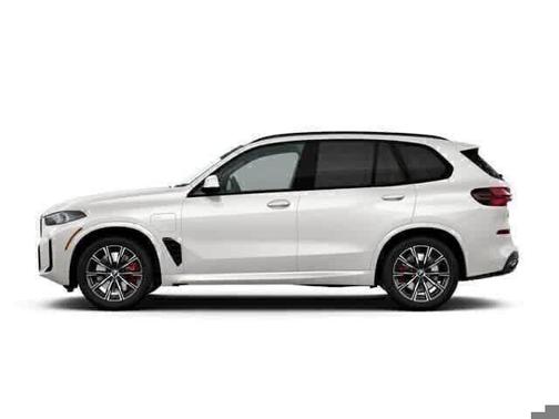 Mineral White Metallic 2026 BMW X5 PHEV xDrive50e