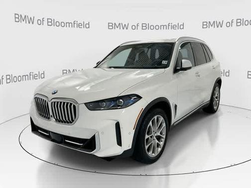 Alpine White 2024 BMW X5 xDrive40i