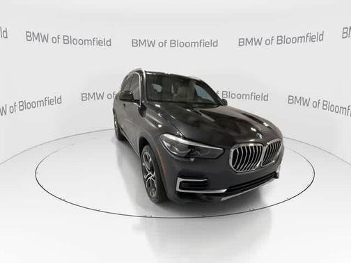 Dark Graphite Metallic 2022 BMW X5 xDrive40i
