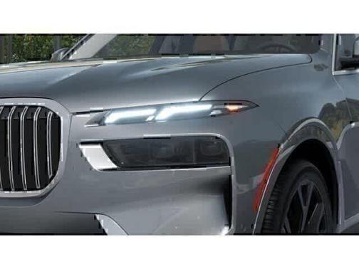 Skyscraper Grey Metallic 2026 BMW X7 xDrive40i