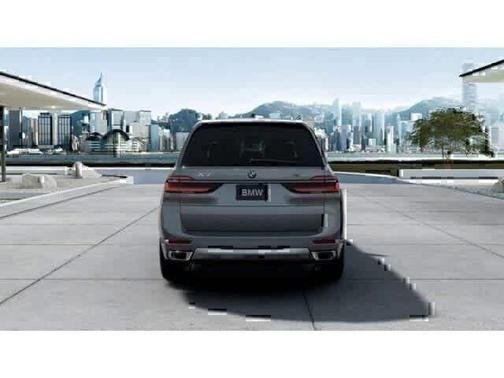 Skyscraper Grey Metallic 2026 BMW X7 xDrive40i