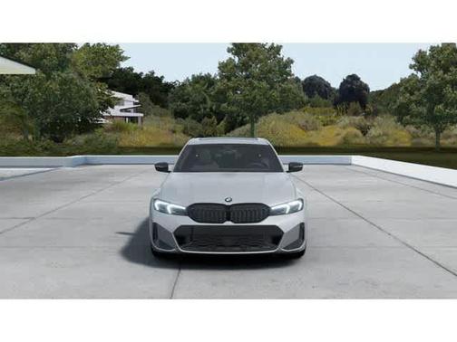 2026 BMW 330 i xDrive