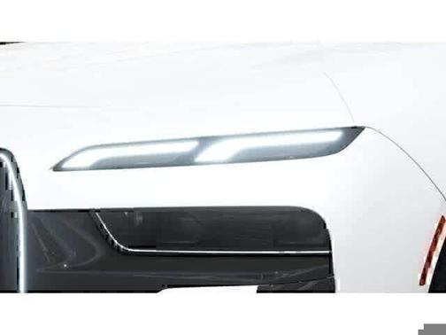 Mineral White Metallic 2026 BMW 740 xDrive