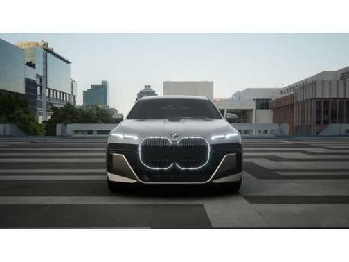 2025 BMW 740 i xDrive
