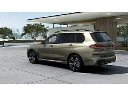 Manhattan Green Metallic 2026 BMW X7 xDrive40i