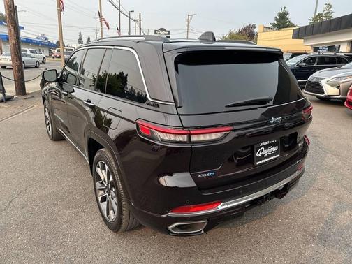 2022 Jeep Grand Cherokee 4xe Overland