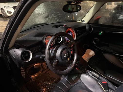 2011 MINI Cooper S Base