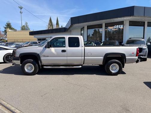 2004 Chevrolet Silverado 2500 H/D Extended Cab