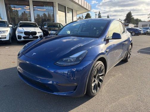 2022 Tesla Model Y Long Range Dual Motor All-Wheel Drive
