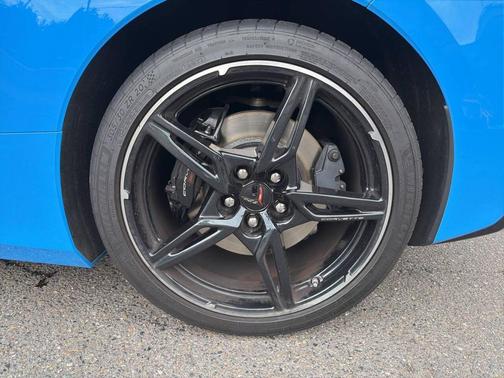 2024 Chevrolet Corvette Stingray w/2LT