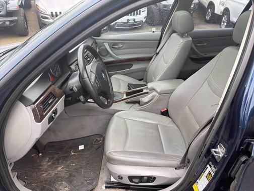 2011 BMW 328 328i 4dr Sedan