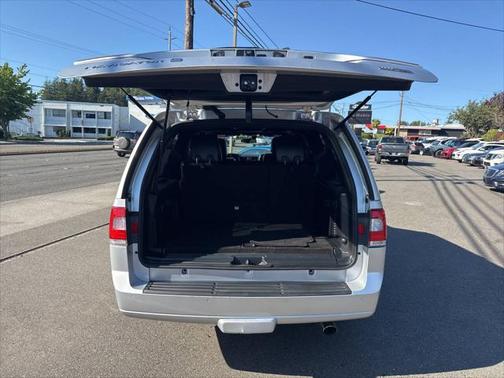 2015 Lincoln Navigator Base
