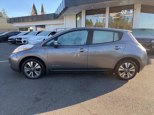 2016 Nissan Leaf SV
