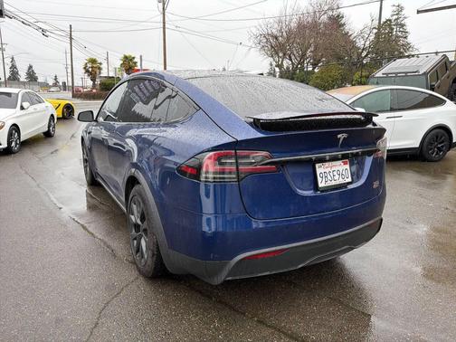 2022 Tesla Model X Plaid Tri Motor All-Wheel Drive