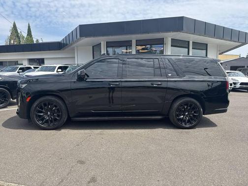 2021 Cadillac Escalade ESV Sport