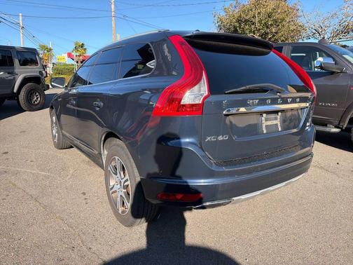 2015 Volvo XC60 T6 Premier Plus