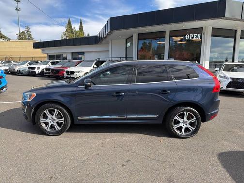2015 Volvo XC60 T6 Premier Plus