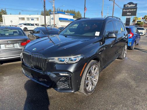 2020 BMW X7 M50i