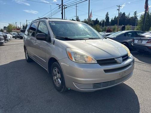 2004 Toyota Sienna CE