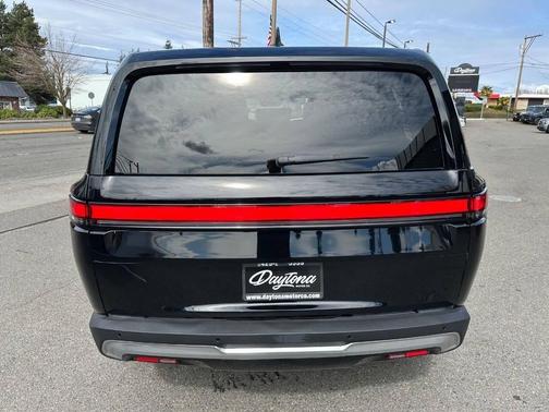 Midnight 2023 Rivian R1S Adventure