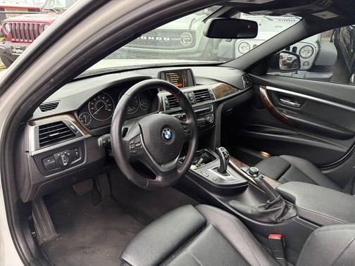 Alpine White 2016 BMW 328 i