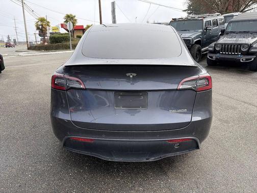 Midnight Silver Metallic 2022 Tesla Model Y Performance Dual Motor All-Wheel Drive