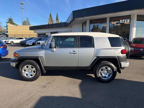 2009 Toyota FJ Cruiser Base