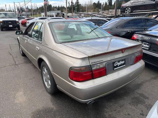 2001 Cadillac Seville Base