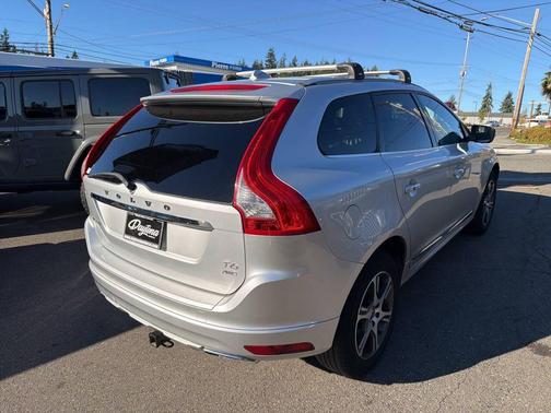 2014 Volvo XC60 T6 R-Design Platinum