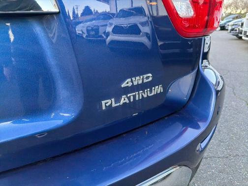 2017 Nissan Pathfinder Platinum