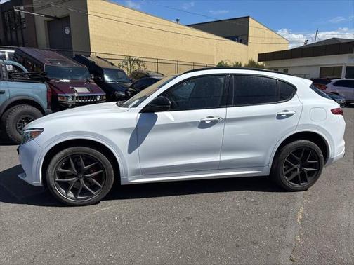 2021 Alfa Romeo Stelvio Ti Sport