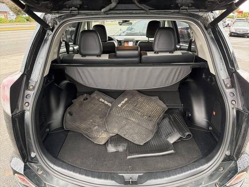 2016 Toyota RAV4 Hybrid SE