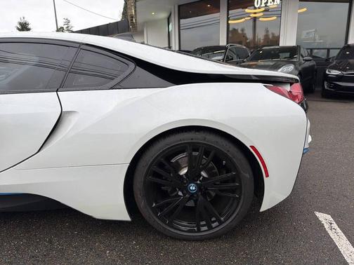 2015 BMW i8 Base AWD 2dr Coupe