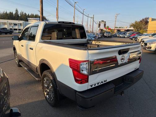 2018 Nissan Titan Platinum Reserve