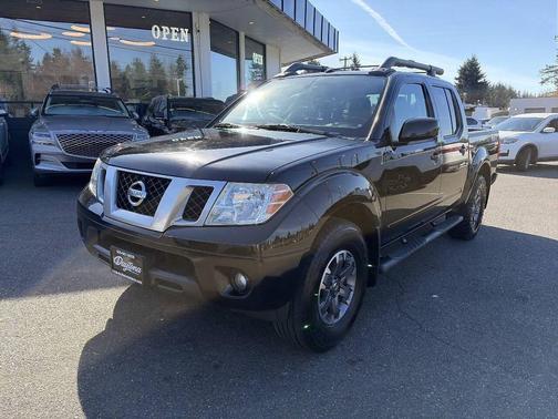 Super Black 2015 Nissan Frontier PRO-4X