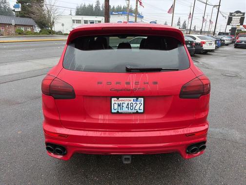 2016 Porsche Cayenne GTS