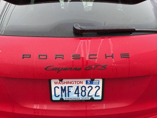 2016 Porsche Cayenne GTS