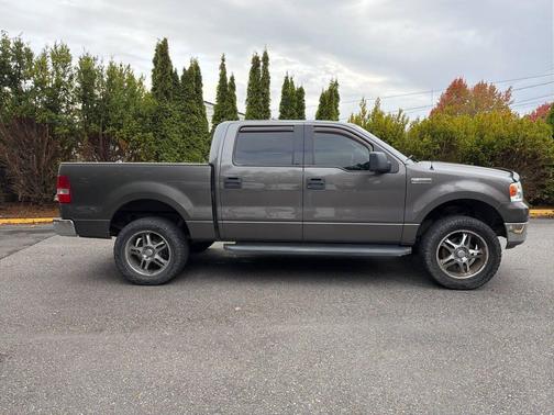 2004 Ford F-150 XLT SuperCrew