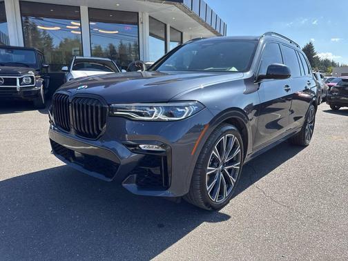 2020 BMW X7 M50i
