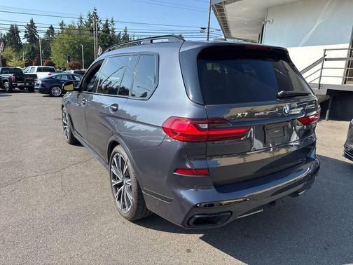 2020 BMW X7 M50i