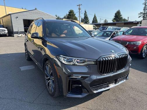 2020 BMW X7 M50i