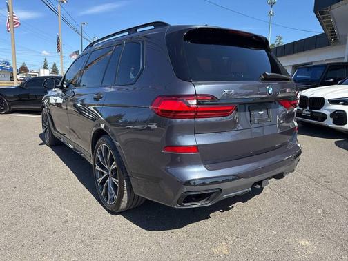 2020 BMW X7 M50i