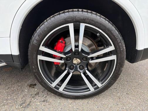 2014 Porsche Cayenne Turbo S