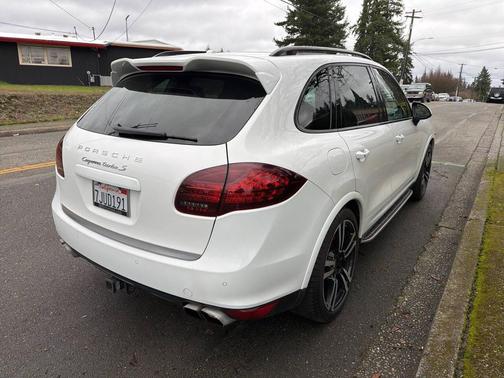 2014 Porsche Cayenne Turbo S