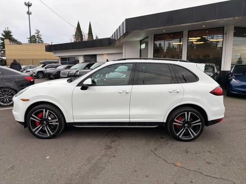 2014 Porsche Cayenne Turbo S