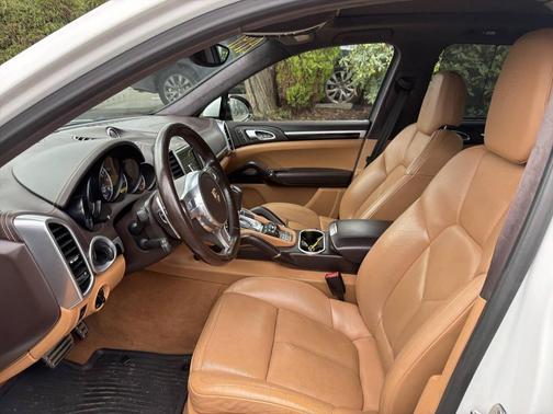 2014 Porsche Cayenne Turbo S