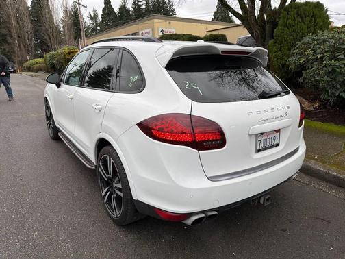 2014 Porsche Cayenne Turbo S
