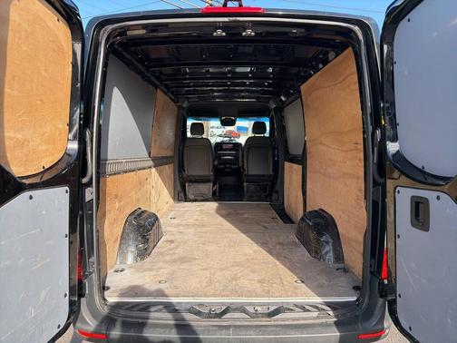 2020 Mercedes-Benz Sprinter 2500 Standard Roof
